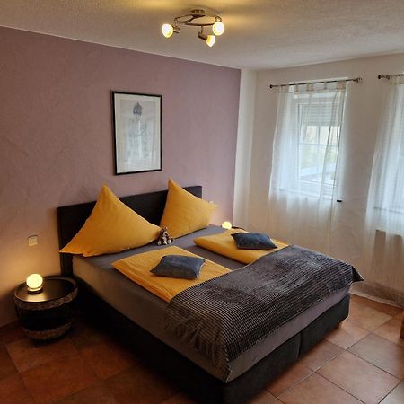 Weingut U. Gaestehaus Becker Platten Экстерьер фото