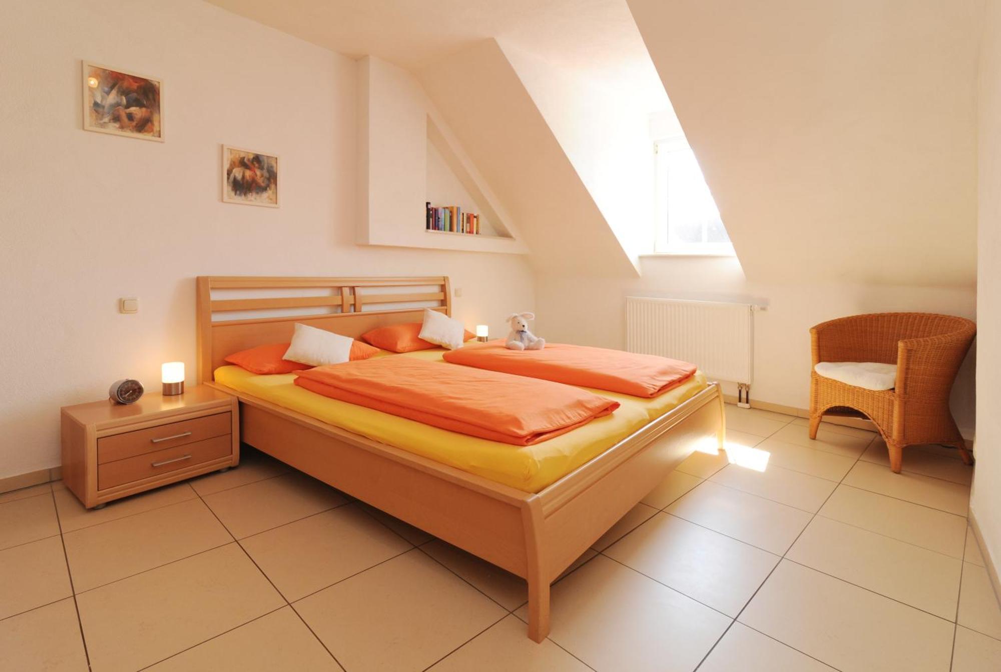 Weingut U. Gaestehaus Becker Platten Экстерьер фото